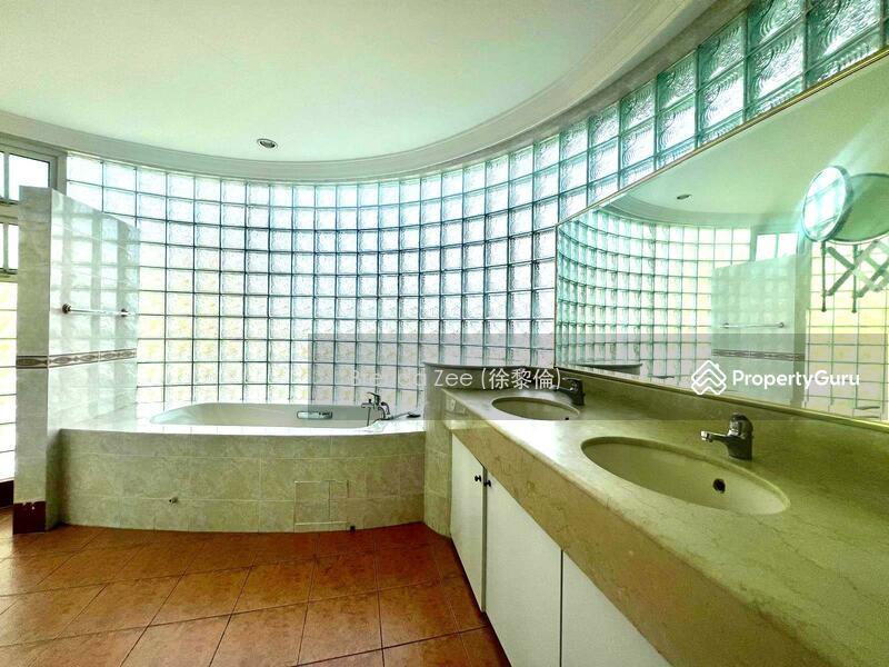 Bukit Timah ? Lavish GCB with Pool ? Near MRT & Schools