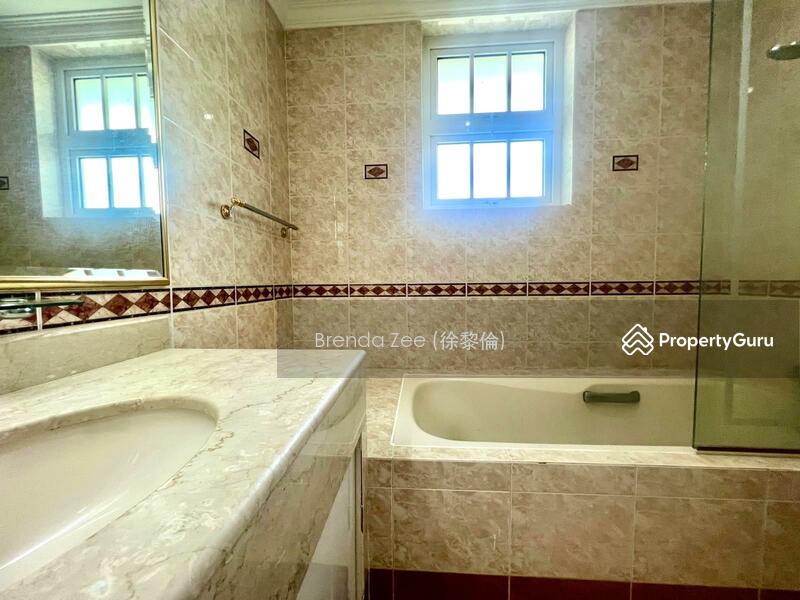 Bukit Timah ? Lavish GCB with Pool ? Near MRT & Schools