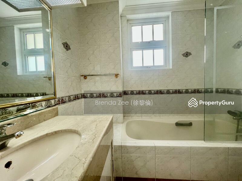 Bukit Timah ? Lavish GCB with Pool ? Near MRT & Schools