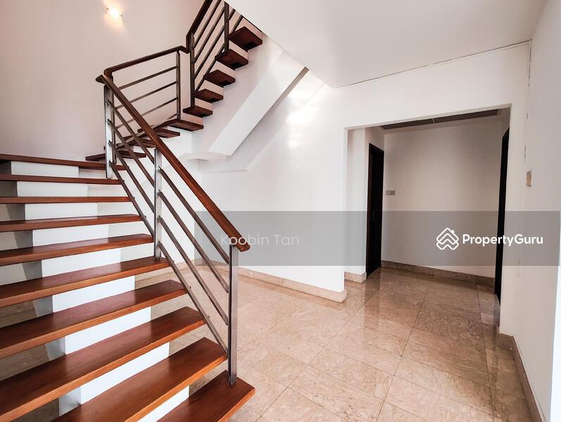 Condominium for Rent: D12, 329779