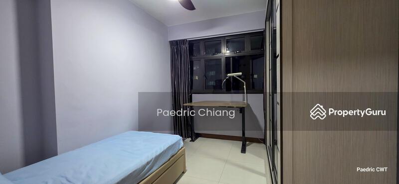 Prop-GPT: HDB Flat: D05 Clementi 208A Clementi Avenue 6