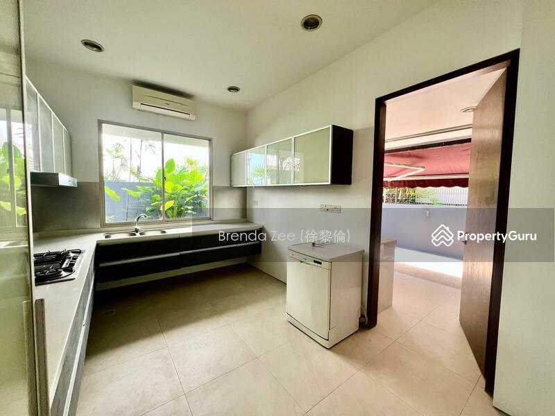Trevose Crescent ? Detached with Pool for Rent
