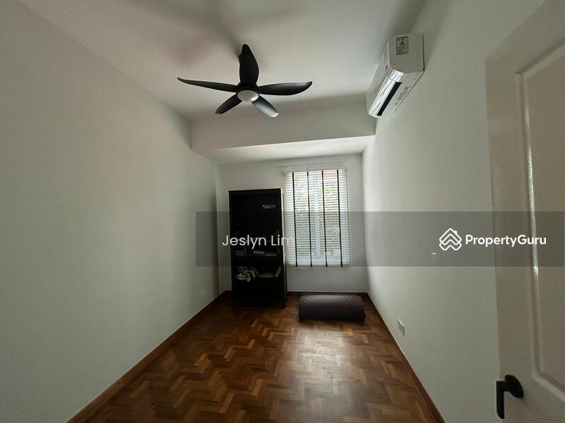 Prop-GPT: Semi-Detached: D22 Boon Lay Landed Room Rental Near Westwood MRT & NTU