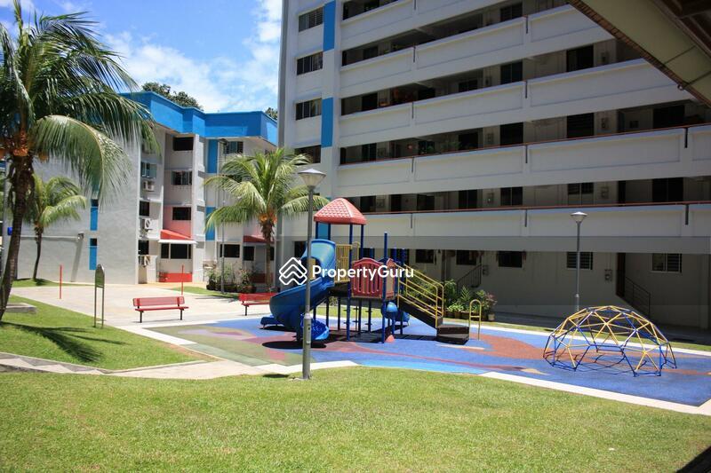 HDB Flat for Rent: Yishun, D27, 760154