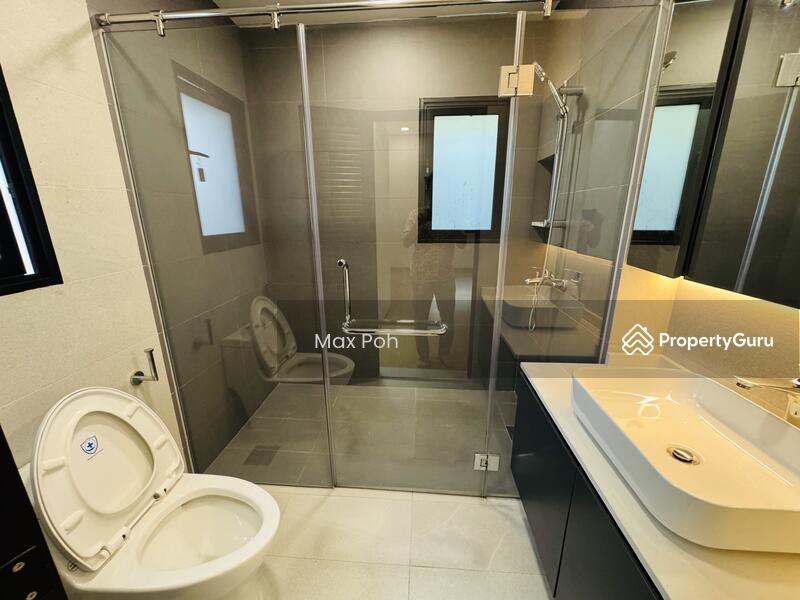Semi-Detached for Rent: D19, 548695