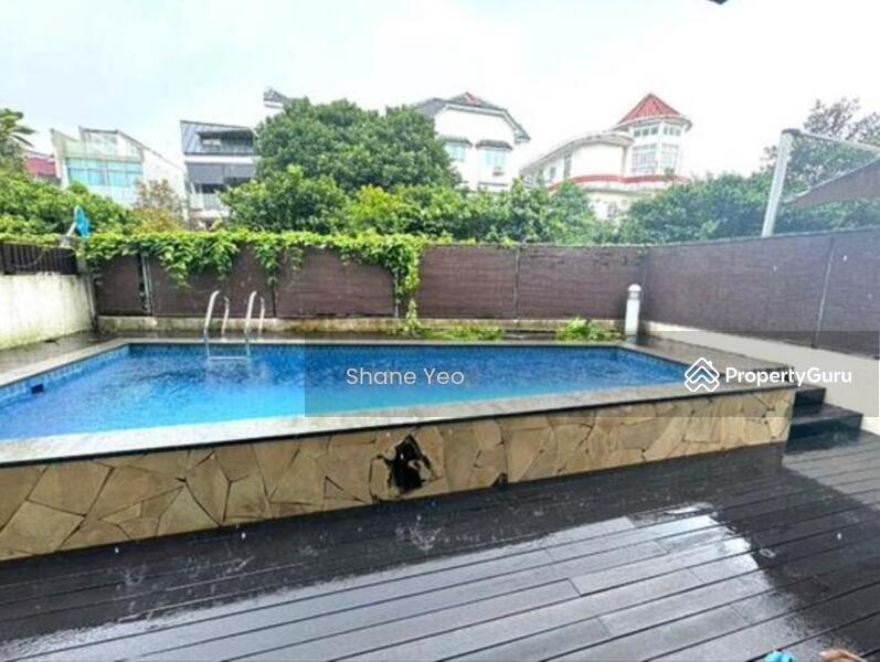 Charming 3 Storey Semi-Detached For Rent