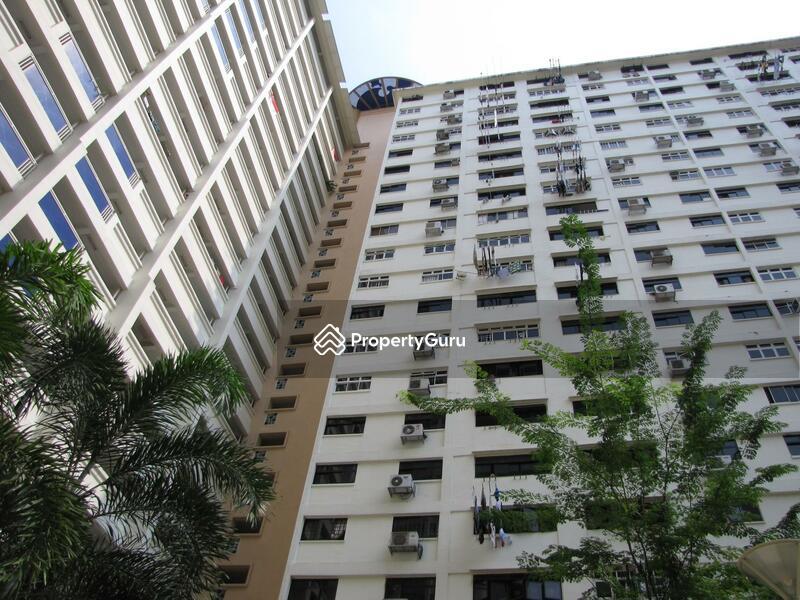 8 Holland Avenue