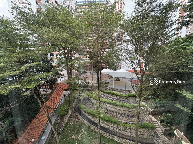 8 Holland Avenue