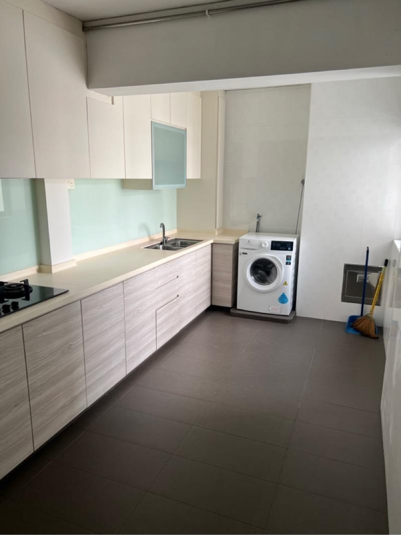 12 Teck Whye Lane HDB Apartment For Rent, $3,400, 3 Bed 2 Bath 1,270 sqft $2.68 psf