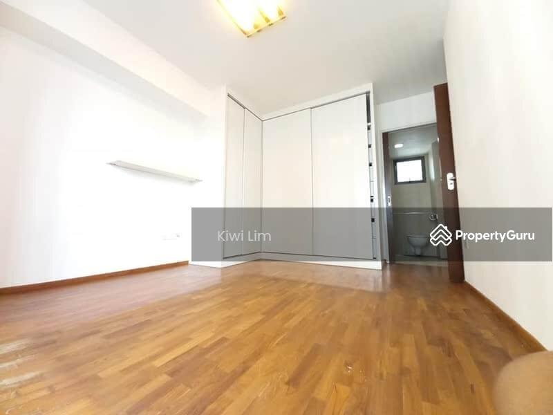Prop-GPT: HDB Flat: D02  Pinnacle @ Duxton