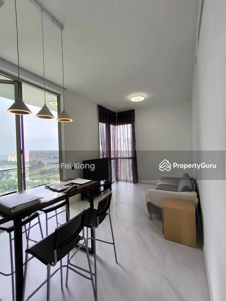 Prop-GPT: Condominium: D12  Kallang Riverside
