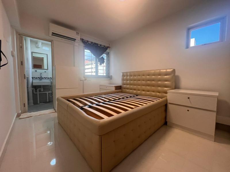 5 Saint George's Lane HDB Apartment For Rent, $4,500, 3 Bed 2 Bath 1,022 sqft $4.40 psf