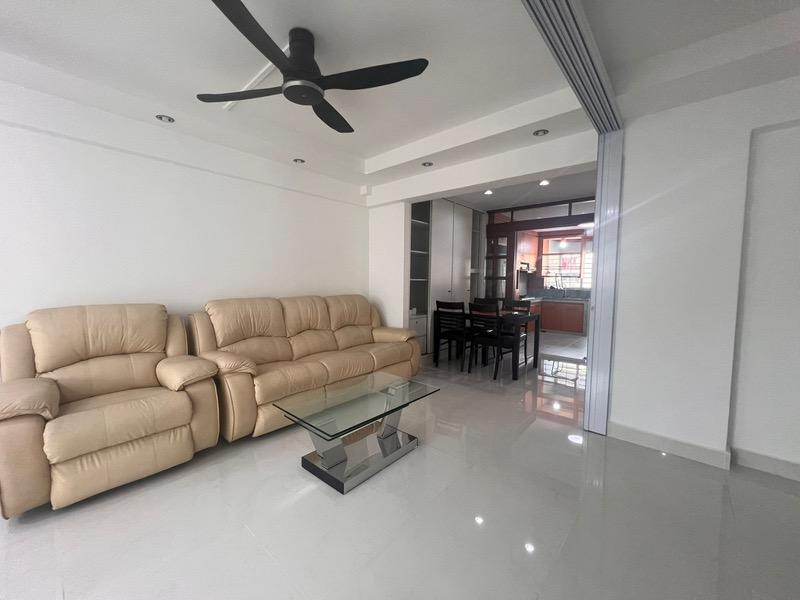 5 Saint George's Lane HDB Apartment For Rent, $4,500, 3 Bed 2 Bath 1,022 sqft $4.40 psf