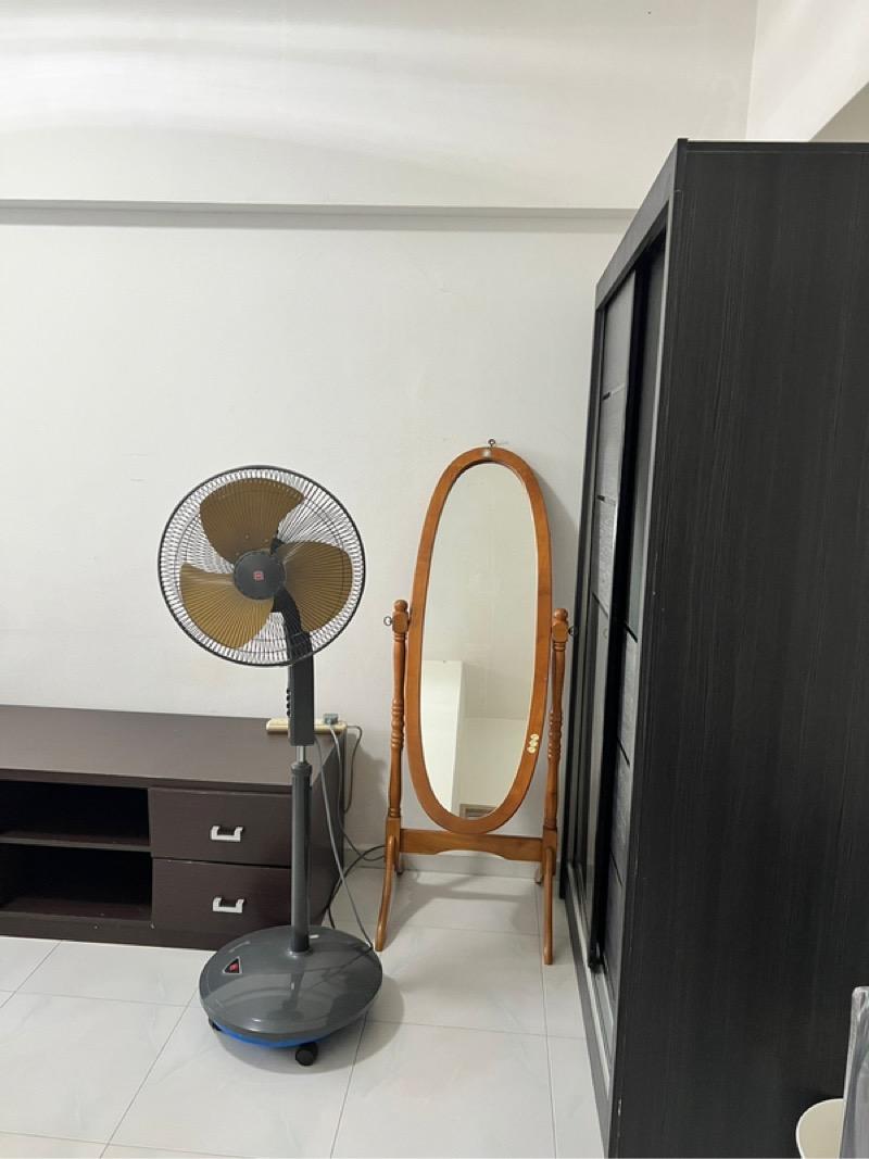 652A Jurong West Street 61 HDB Apartment Room Rental, $950, 1 Bed 1 Bath 1,937 sqft $0.49 psf