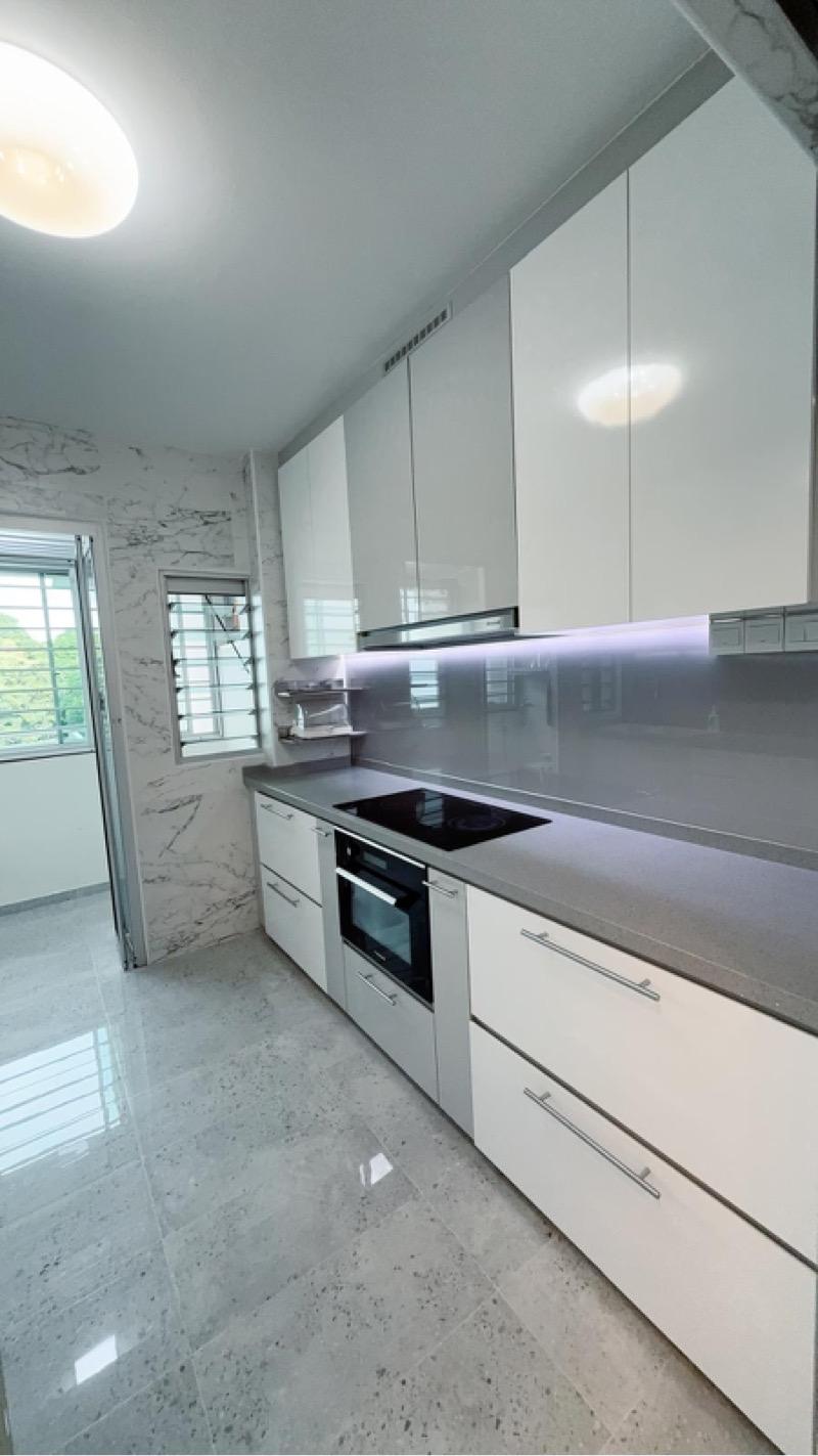 445 Yishun Avenue 11 HDB Apartment For Rent, $3,700, 3 Bed 2 Bath 990 sqft $3.74 psf