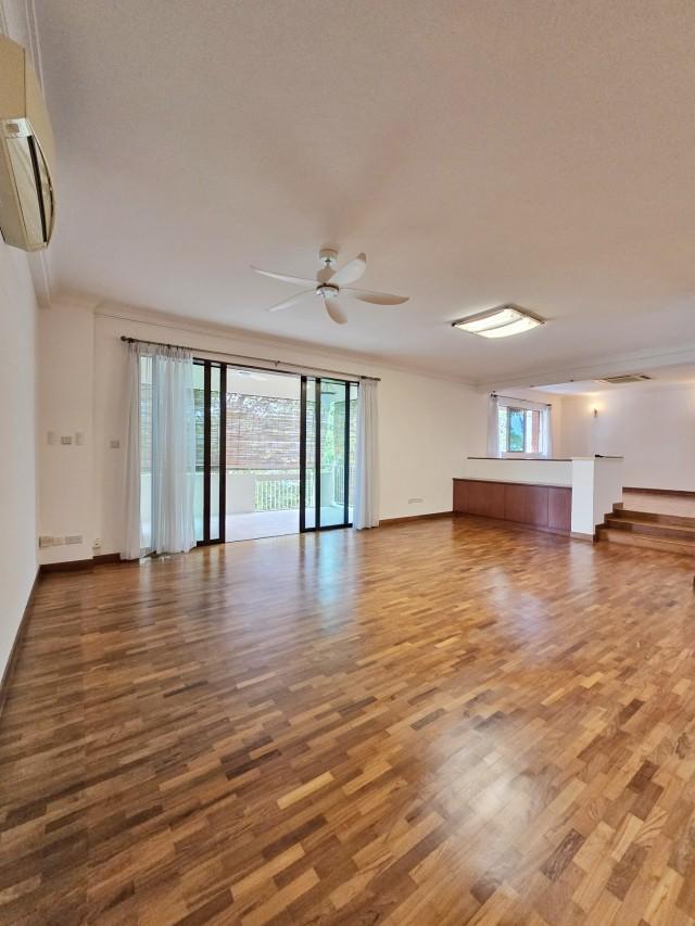 Woollerton Park Apartment For Rent, $11,000, 3 Bed 4 Bath 2,350 sqft $4.68 psf