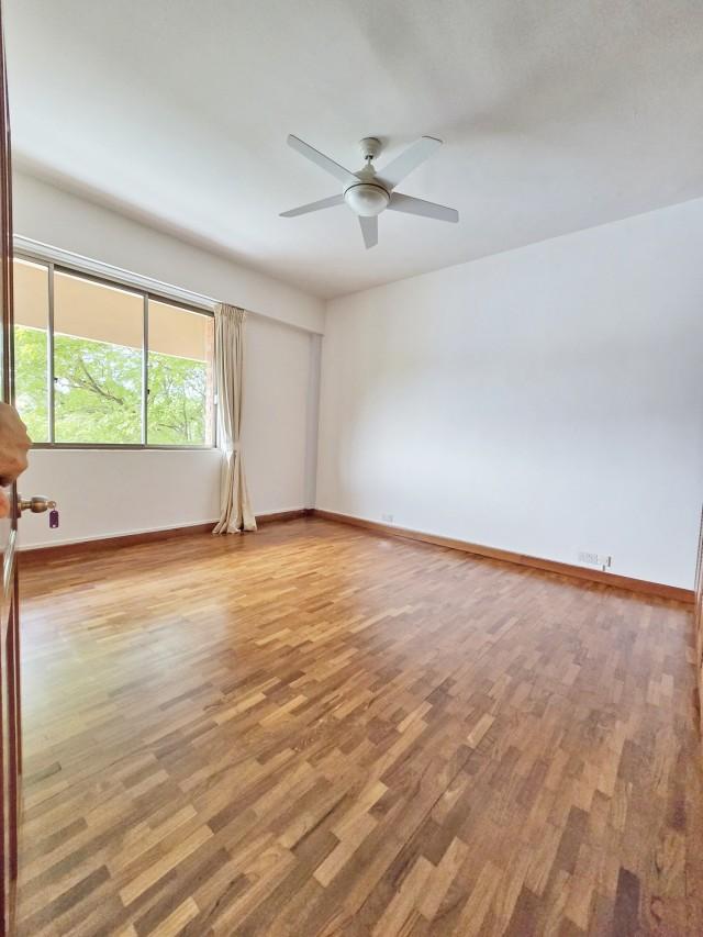 Woollerton Park Apartment For Rent, $11,000, 3 Bed 4 Bath 2,350 sqft $4.68 psf
