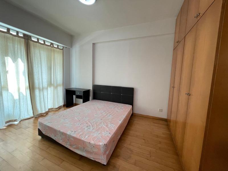 Estella Gardens Condominium For Rent, $3,200, 1 Bed 1 Bath 969 sqft $3.30 psf