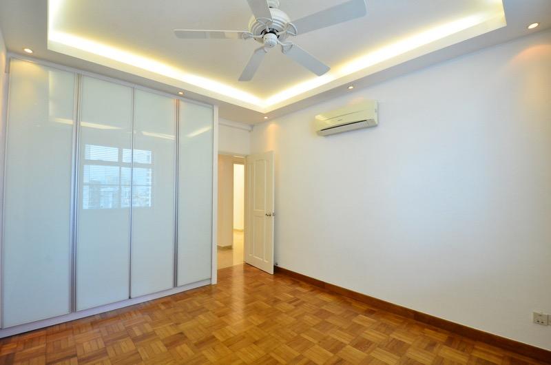 Spring Grove Condominium For Rent, $9,800, 5 Bed 3 Bath 1,789 sqft $5.48 psf