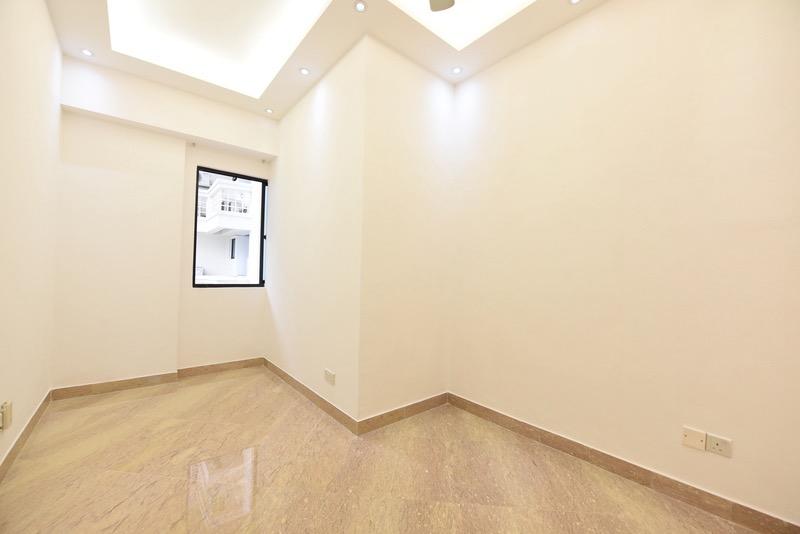 Spring Grove Condominium For Rent, $9,800, 5 Bed 3 Bath 1,789 sqft $5.48 psf