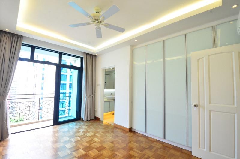 Spring Grove Condominium For Rent, $9,800, 5 Bed 3 Bath 1,789 sqft $5.48 psf