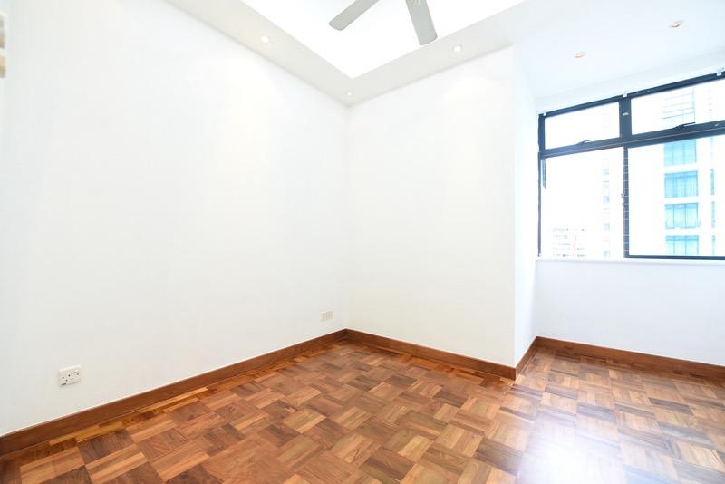 Spring Grove Condominium For Rent, $9,800, 5 Bed 3 Bath 1,789 sqft $5.48 psf