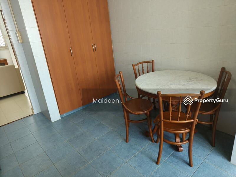 207 Serangoon Central