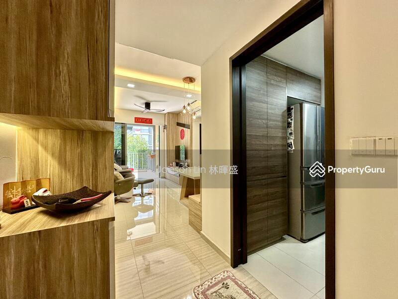 Prop-GPT: Executive Condominium: D27 Yishun The Brownstone