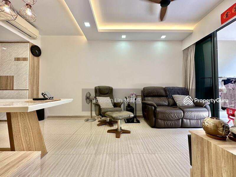 Executive Condominium for Rent: Yishun, D27, 768079