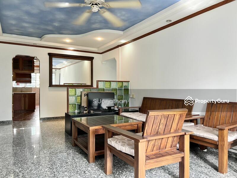 HDB Flat for Rent: D23, 670229