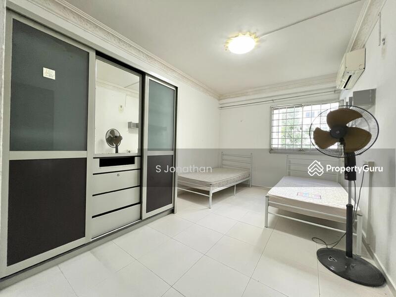 HDB Flat for Rent: D23, 670229