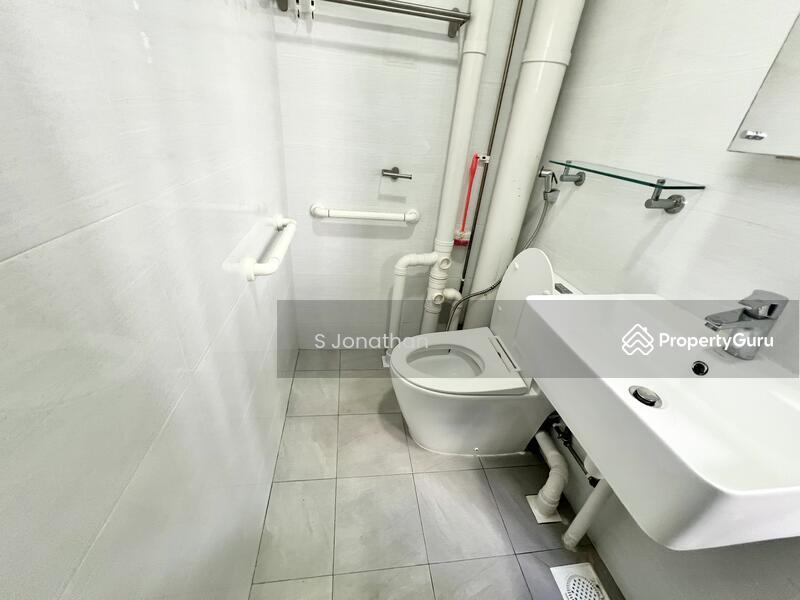 HDB Flat for Rent: D23, 670229