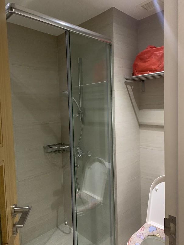 Sant Ritz Condominium For Rent, $4,000, 2 Bed 2 Bath 732 sqft $5.46 psf