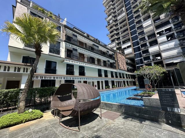 Sant Ritz Condominium For Rent, $4,000, 2 Bed 2 Bath 732 sqft $5.46 psf