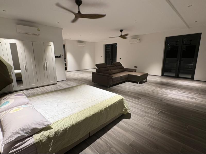 Prop-GPT: Semi-Detached: D28  SELETAR HILLS ESTATE