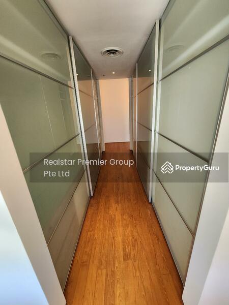  Best Location Modern Detached 