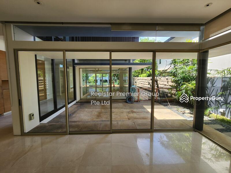  Best Location Modern Detached 