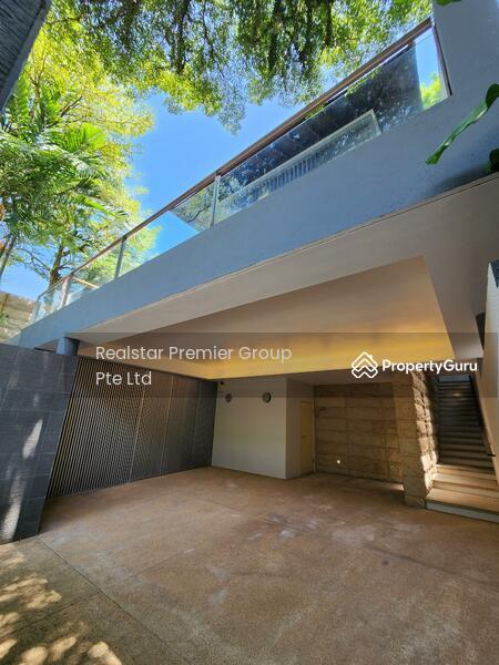  Best Location Modern Detached 