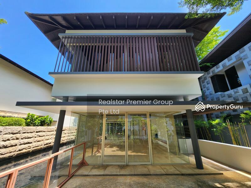  Best Location Modern Detached 