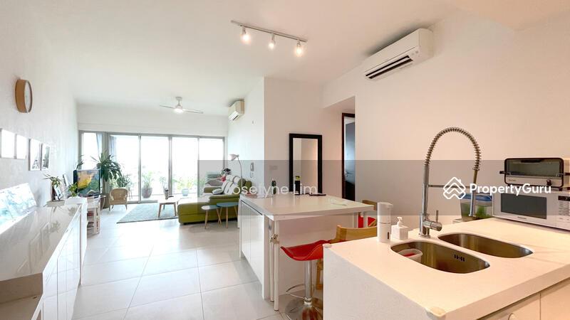 Prop-GPT: Apartment: D05 West Coast The Rochester Residences