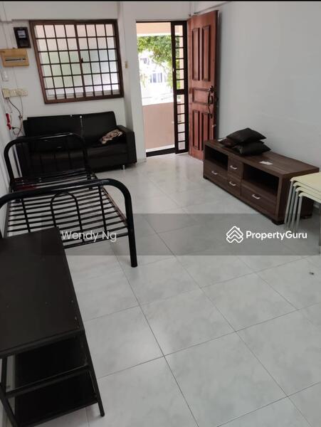 Prop-GPT: HDB Flat: D04 Telok Blangah 61 Telok Blangah Heights