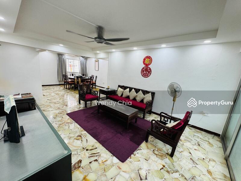 Prop-GPT: HDB Flat: D27 Yishun 161 Yishun Street 11