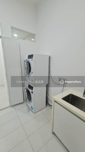 Prop-GPT: Condominium: D10  d'Leedon (Former Farrer Court)