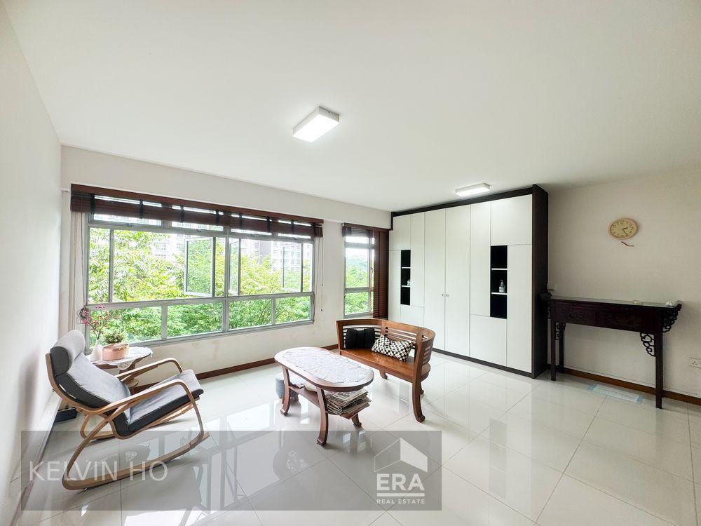 Spacious and Well Maintained With Actual 4 Bedroom for Rent