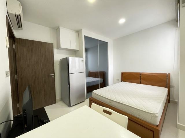 Kensington Square Apartment For Rent, $2,2501 Bath 250 sqft $9.00 psf