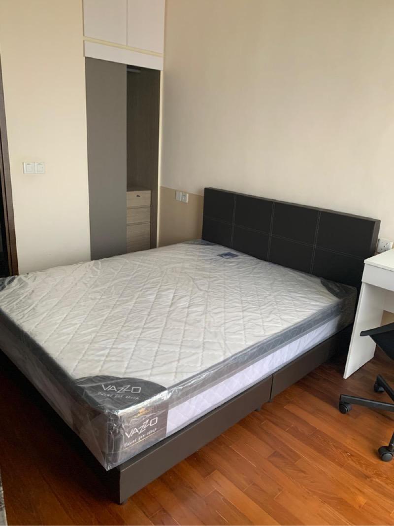 Centra Heights Condominium For Rent, $4,000, 2 Bed 2 Bath 861 sqft $4.65 psf