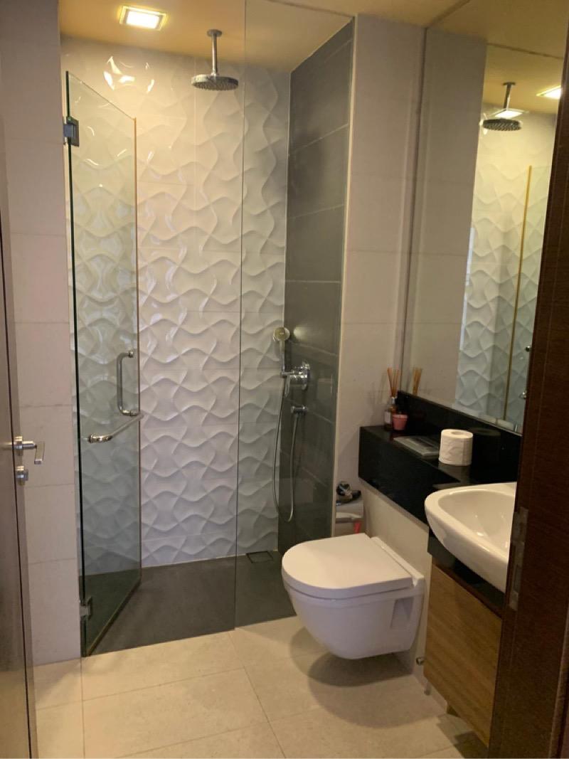 Centra Heights Condominium For Rent, $4,000, 2 Bed 2 Bath 861 sqft $4.65 psf