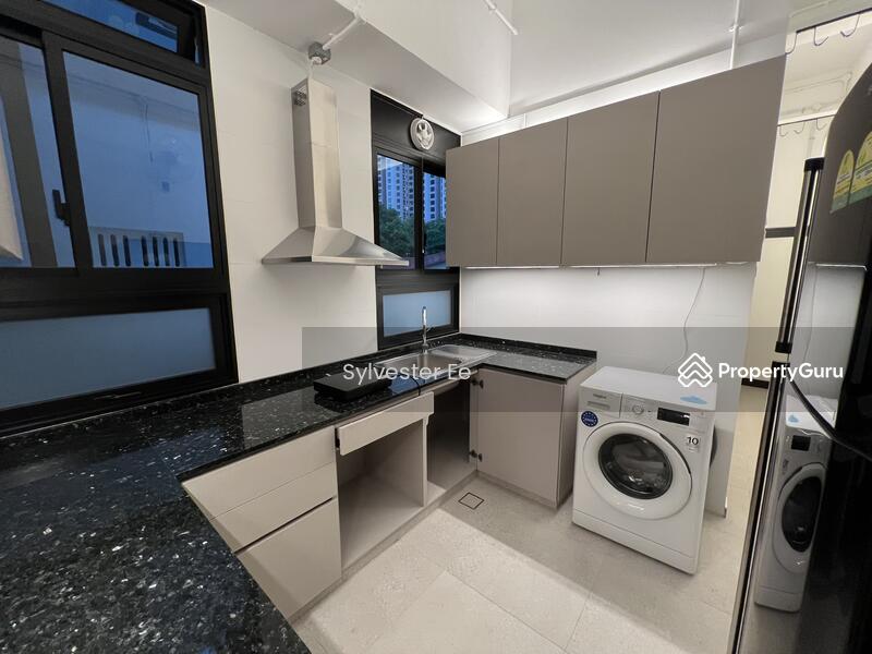 RARE FEMALE COLIVING APARTMENT @ River Valley