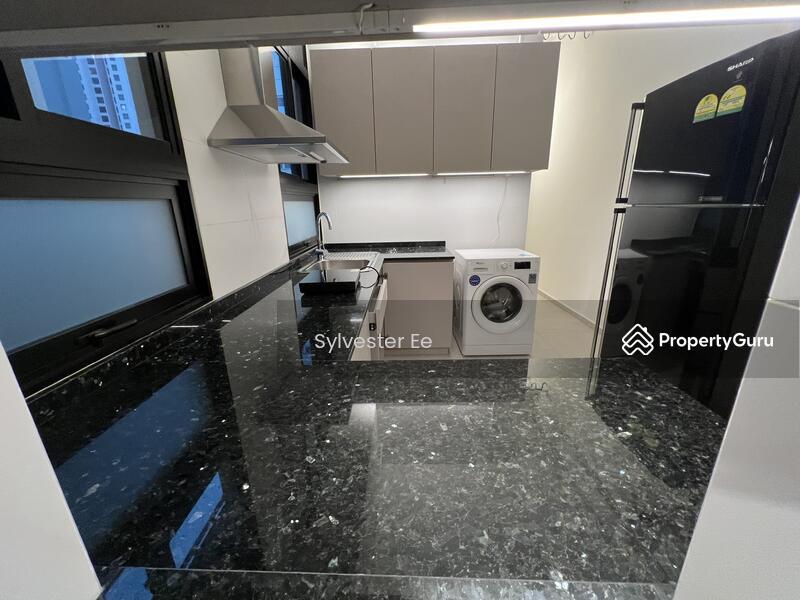 RARE FEMALE COLIVING APARTMENT @ River Valley
