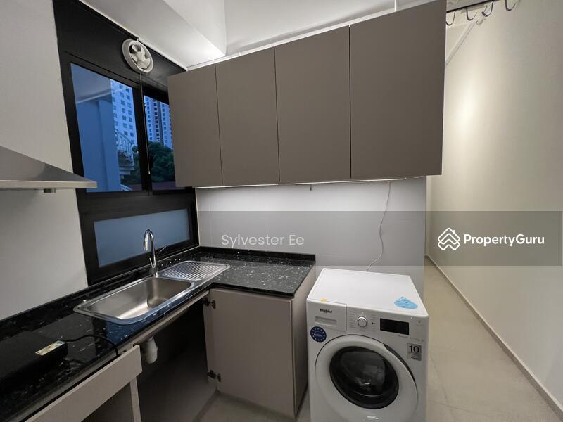 RARE FEMALE COLIVING APARTMENT @ River Valley